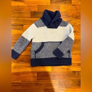 GAP Navy and Gray Sweater - Thick & Cozy!